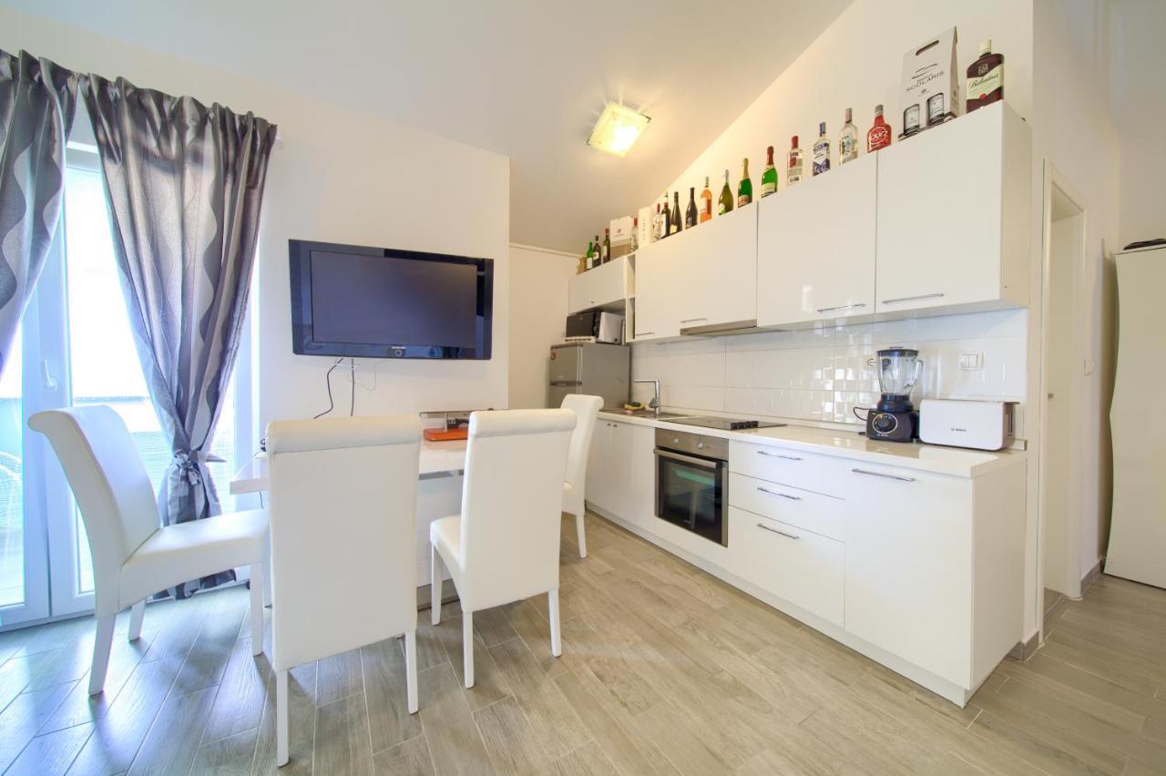 Apartments Mali Nono Salatic Екстер'єр фото