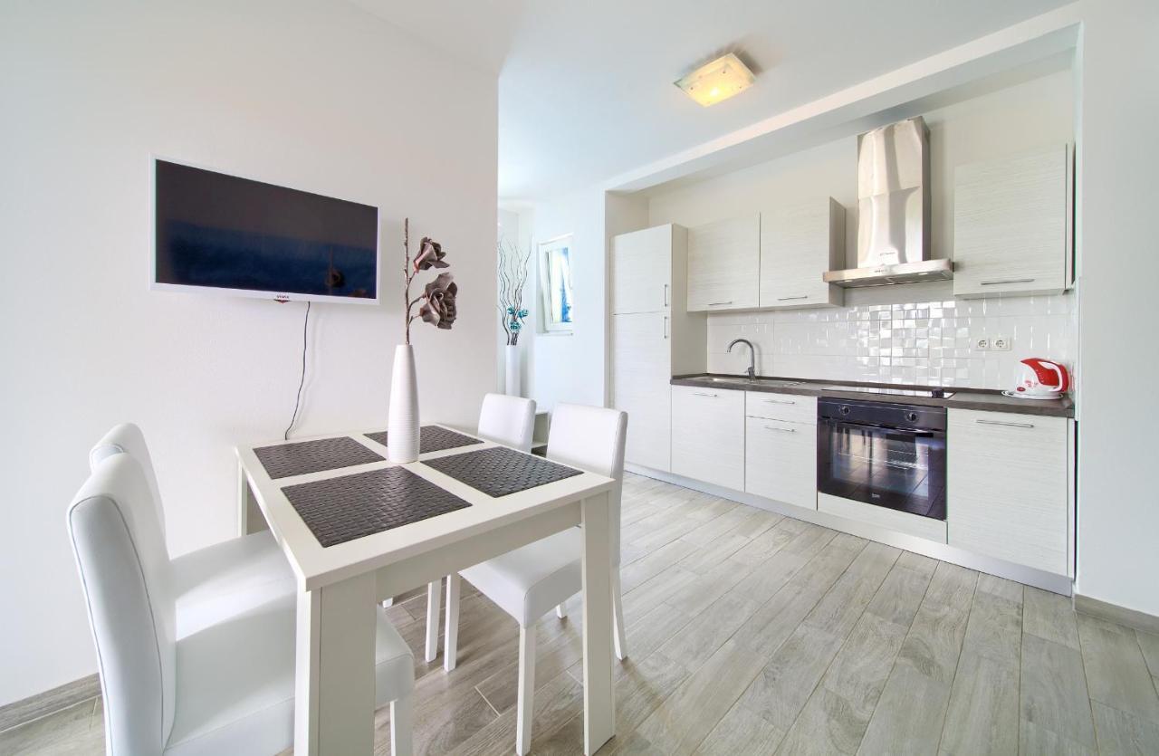 Apartments Mali Nono Salatic Екстер'єр фото